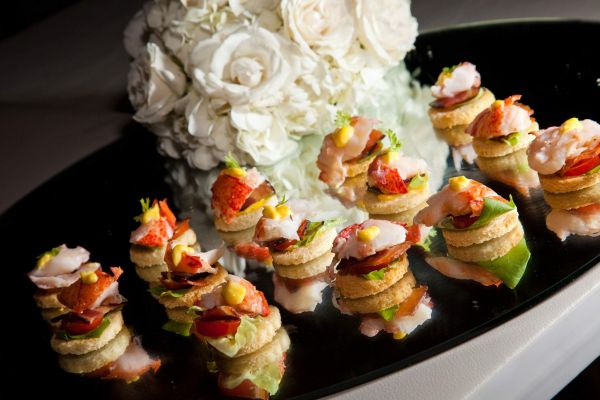 lobster hors d'oeuvres 